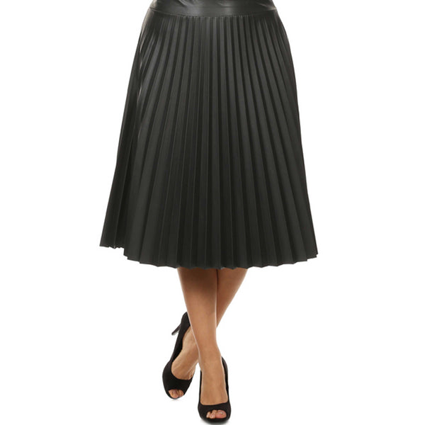 Curvy Black Pretty Pleated Leather Skirt